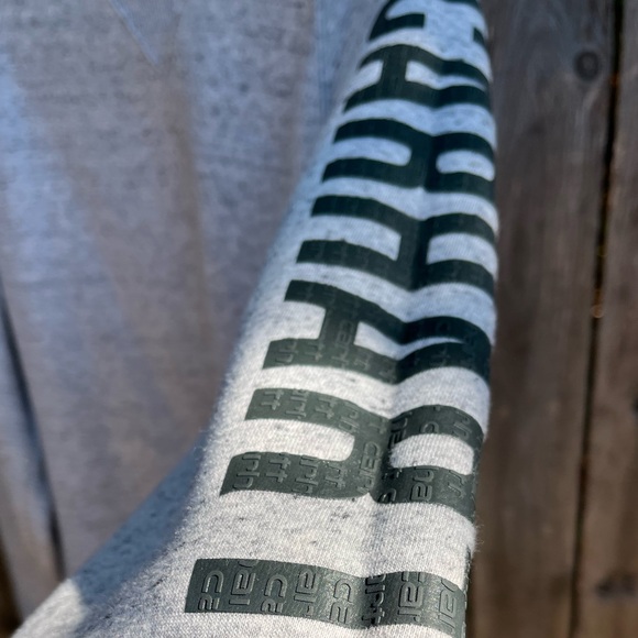 Carhartt Crewneck, Womens XL, Asphalt Heather Gray - Picture 4 of 6